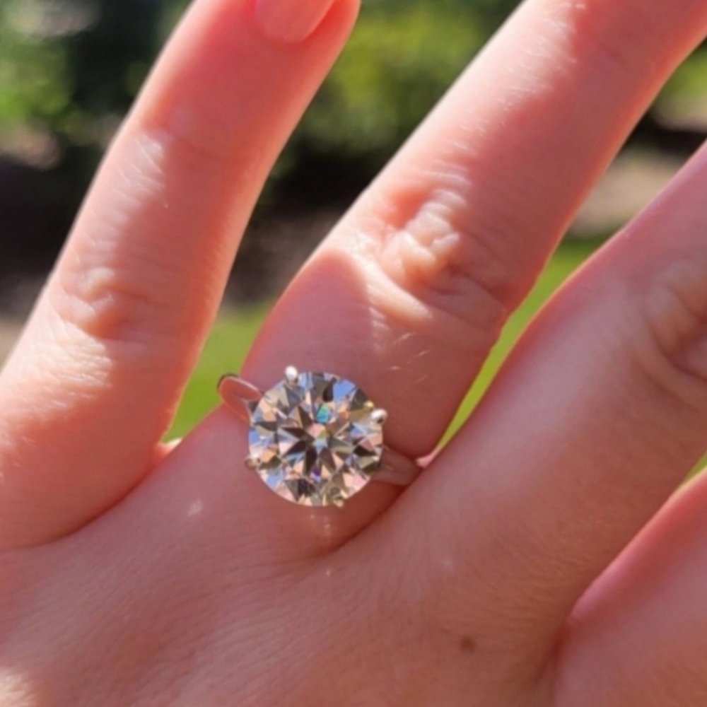 New 5ct Certified Moissanite Engagement Ring, size 7 - Picture 7 of 13